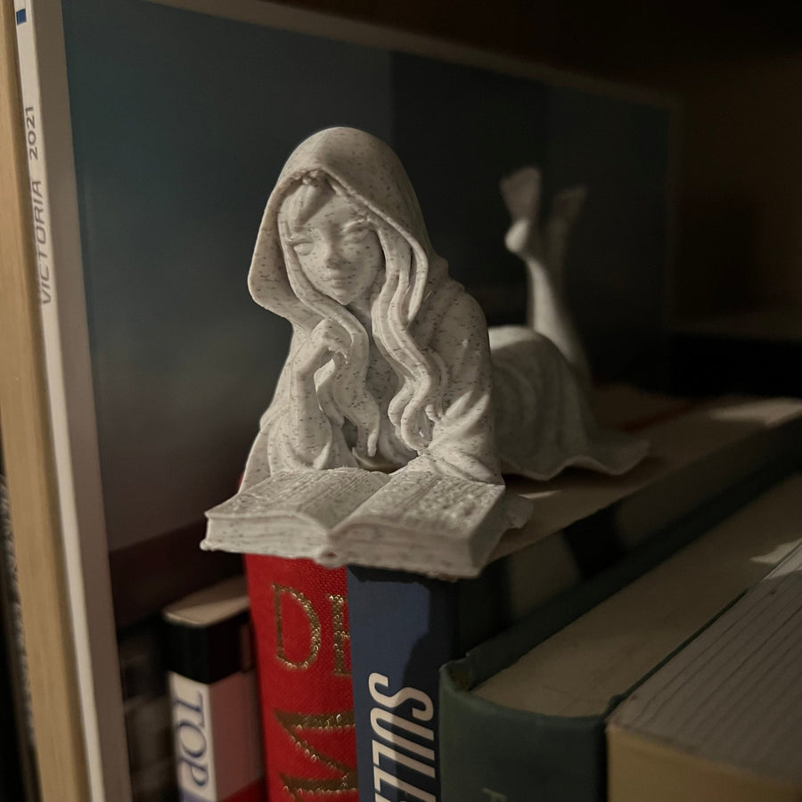 The Midnight Fae - Bookshelf Decoration - 3D Printed - Hand of Stardust