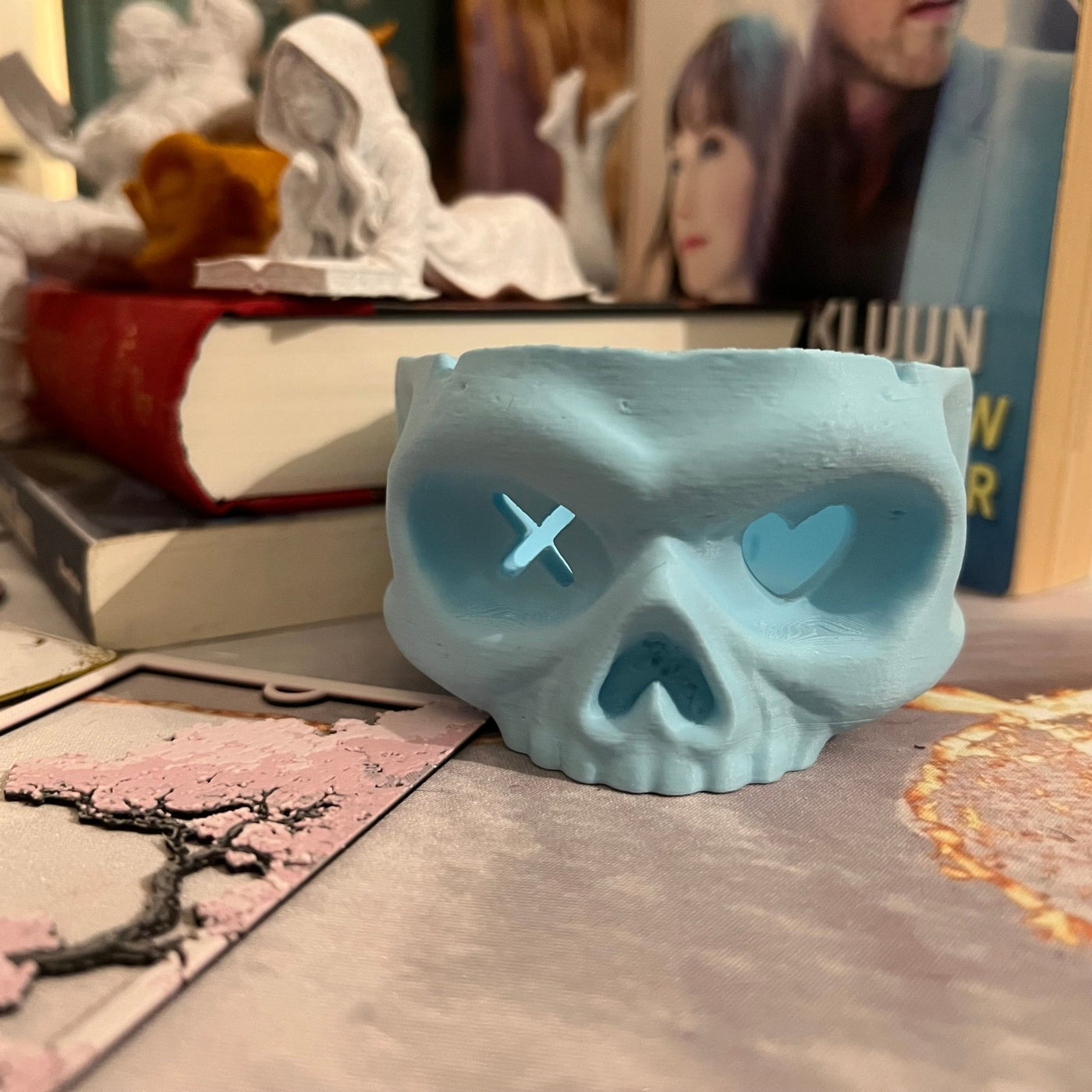 Lights Out Skull - Bookshelf Decoration - 3D Printed - Hand of Stardust