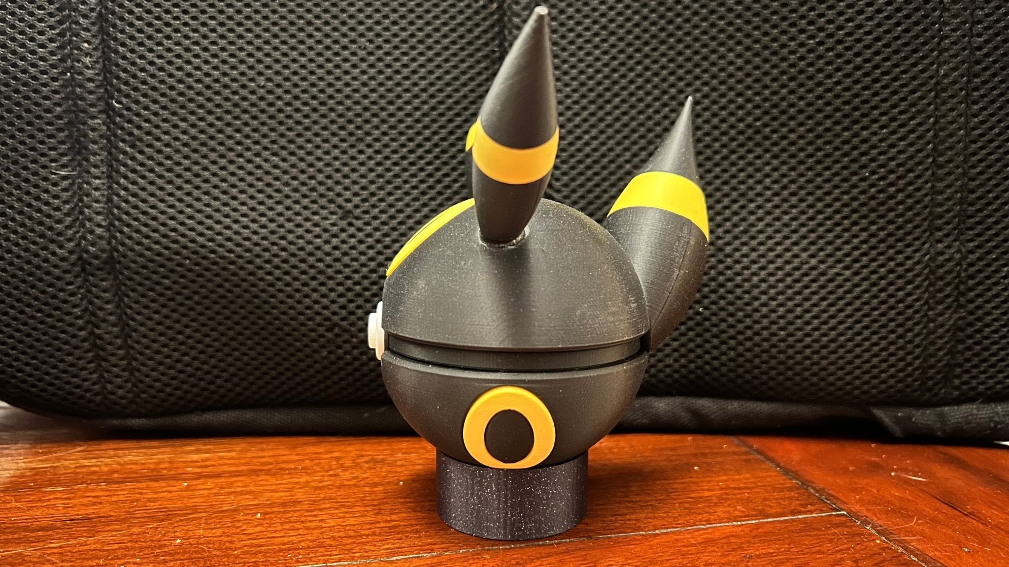 "Umbreon" finished side view- Model Kit - 3D Printed - Hand of Stardust